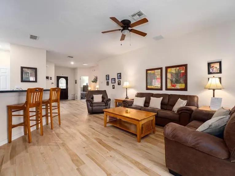 High Grove (29683) 4-bedroom Villa in Clermont