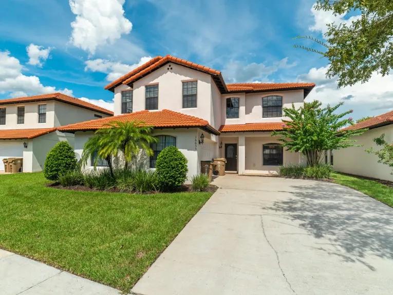 High Grove (24409) 5-bedroom Villa in Clermont
