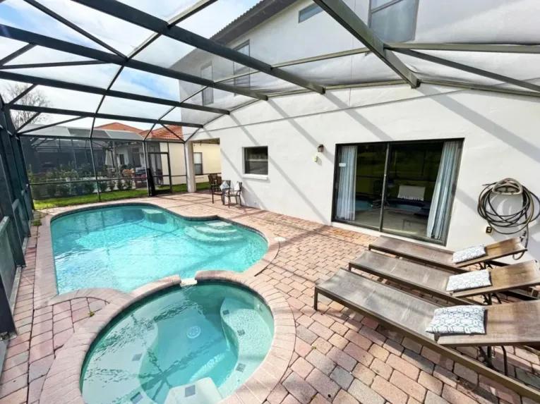 High Grove (11668) 5-bedroom Villa in Clermont