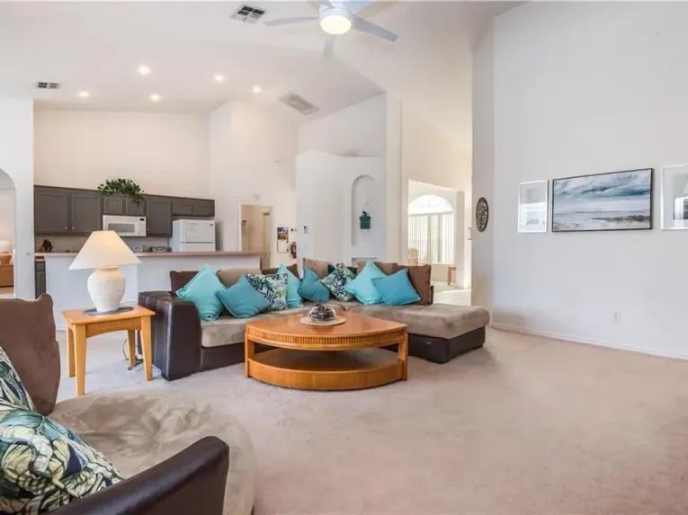 Highlands Reserve (29898) 5-bedroom Villa in Davenport
