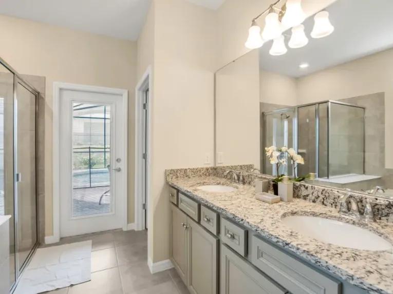 Windsor Island (4937) 7-bedroom Villa in Davenport