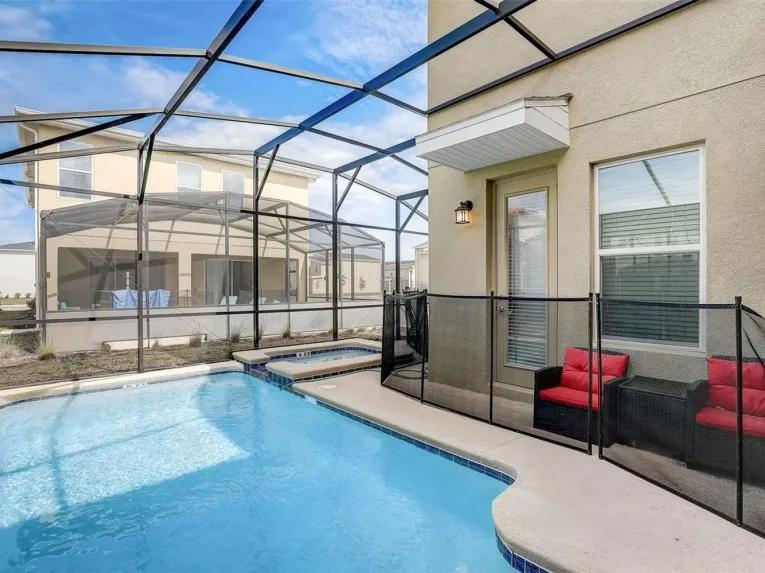 Storey Lake (29428) 5-bedroom Villa in Kissimmee