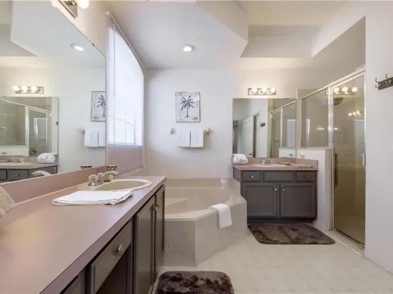 Highlands Reserve (29898) 5-bedroom Villa in Davenport