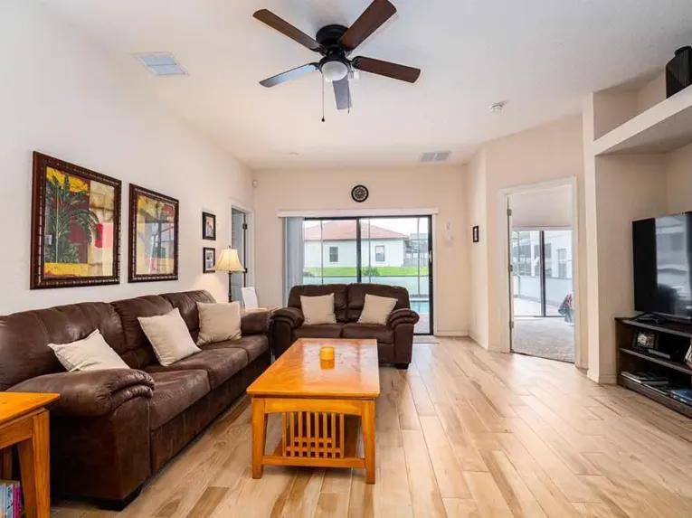 High Grove (29683) 4-bedroom Villa in Clermont