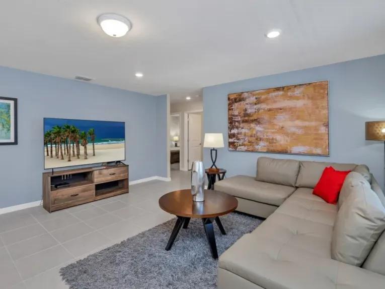 Windsor Island (5526) 6-bedroom Villa in Davenport