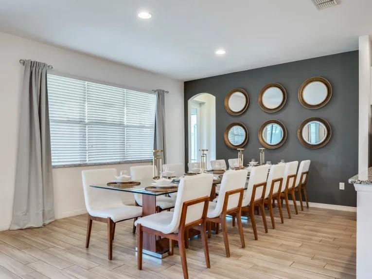 Solterra (7733) 14-bedroom Villa in Davenport