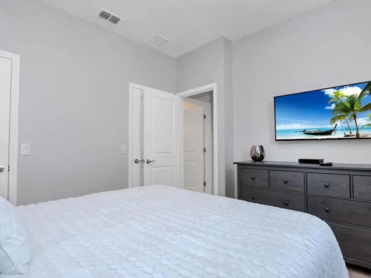 Windsor Island (5534) 5-bedroom Villa in Davenport
