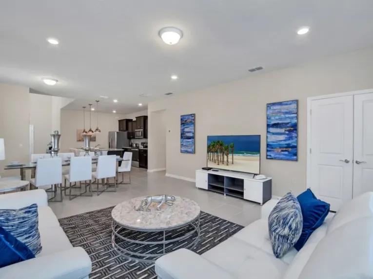 Windsor Island (5526) 6-bedroom Villa in Davenport