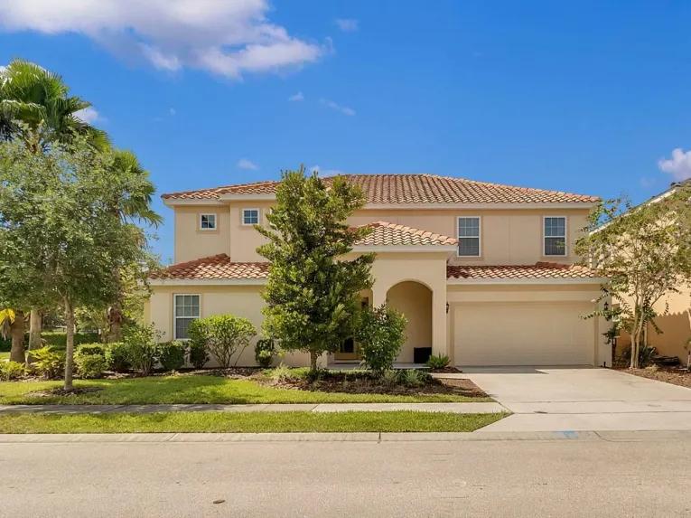 Solterra (24943) 9-bedroom Villa in Davenport
