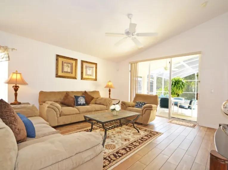 Highlands Reserve (3925) 4-bedroom Villa in Davenport