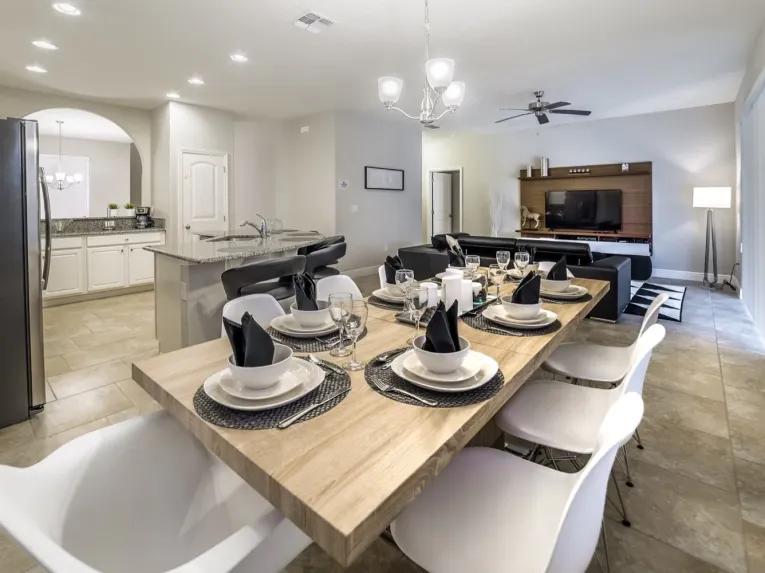 Solterra (5696) 6-bedroom Villa in Davenport