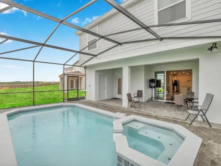 Windsor Island (24872) 6-bedroom Villa in Davenport