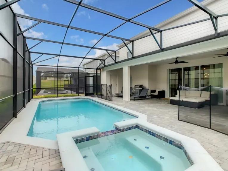 Windsor Island (34235) 8-bedroom Villa in Davenport