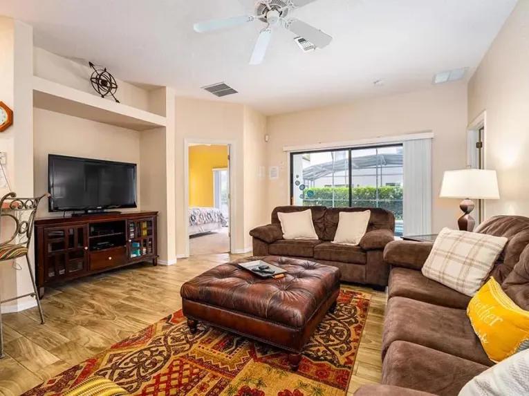 High Grove (29680) 4-bedroom Villa in Clermont