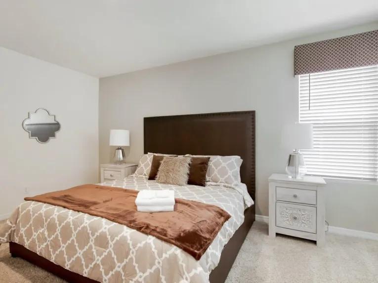 Solterra (24945) 7-bedroom Villa in Davenport