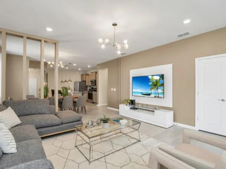 Windsor Island (4937) 7-bedroom Villa in Davenport