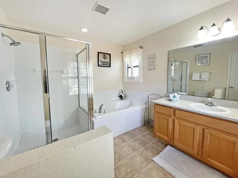 High Grove (29915) 4-bedroom Villa in Davenport