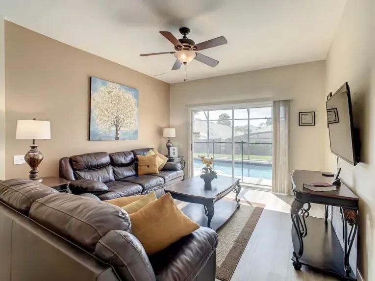 Windsor Palms (33863) 4-bedroom Villa in Kissimmee