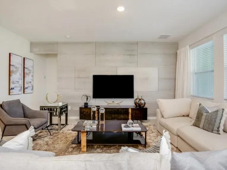 Solterra (3031) 6-bedroom Villa in Davenport