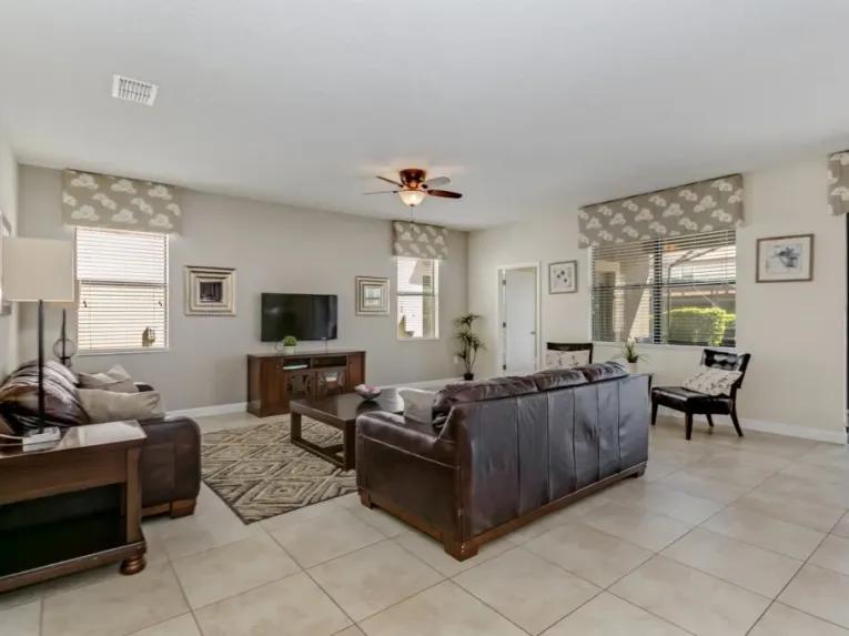 ChampionsGate (3677) 6-bedroom Villa in Davenport