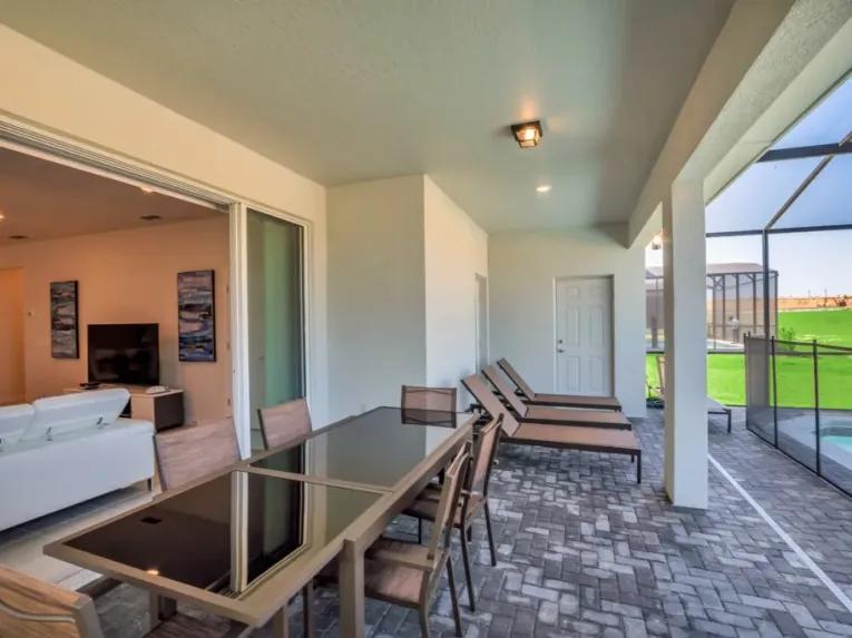 Windsor Island (5526) 6-bedroom Villa in Davenport