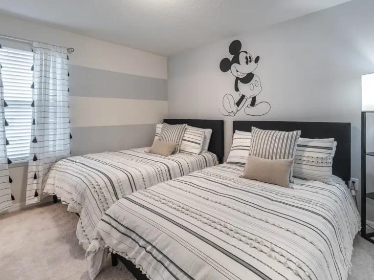 Windsor Island (5716) 5-bedroom Villa in Davenport