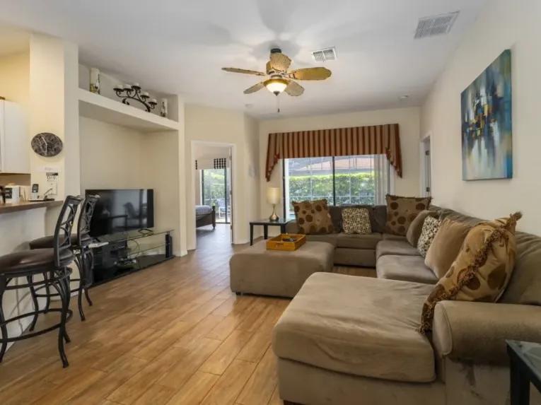 High Grove (29684) 4-bedroom Villa in Clermont
