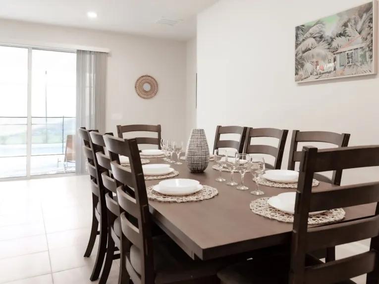 Windsor Island (6064) 10-bedroom Villa in Davenport