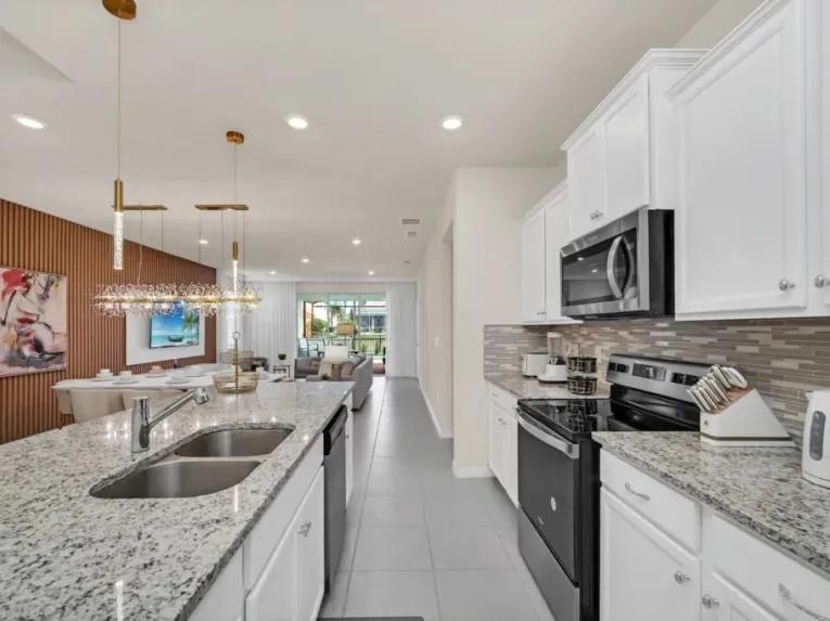 Windsor Island (8162) 7-bedroom Villa in Davenport