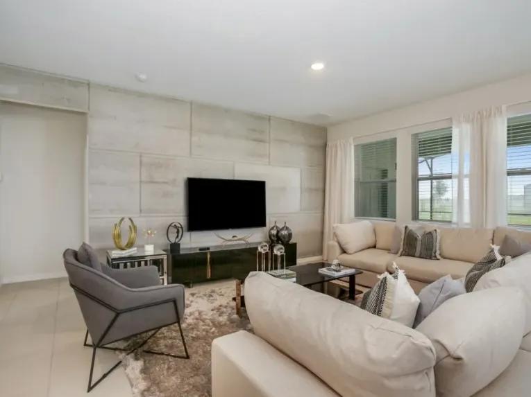 Solterra (3031) 6-bedroom Villa in Davenport