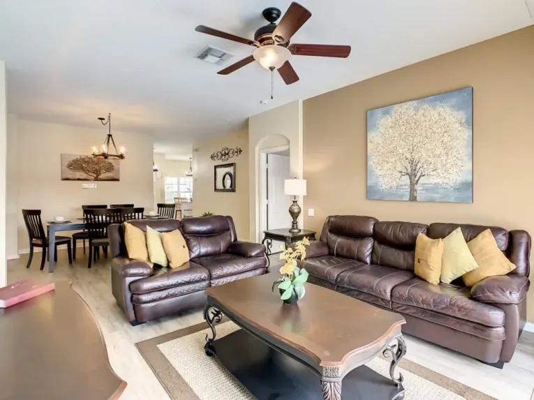 Windsor Palms (33863) 4-bedroom Villa in Kissimmee