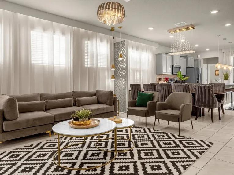Windsor Island (24905) 5-bedroom Villa in Davenport