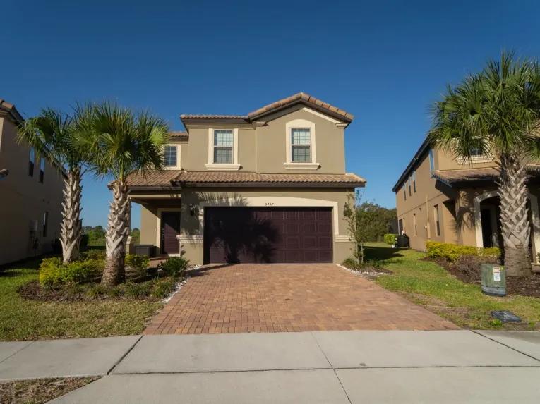Solterra (5833) 6-bedroom Villa in Davenport