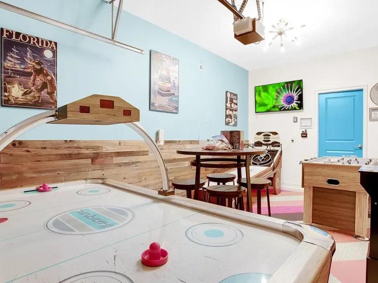 Solterra (6818) 5-bedroom Villa in Davenport