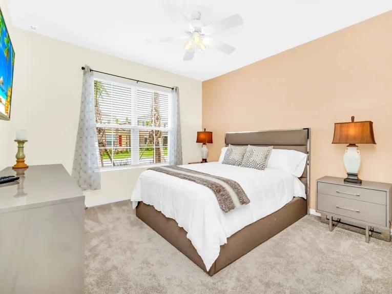 Solterra (7374) 7-bedroom Villa in Davenport