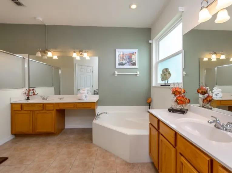 Highlands Reserve (302) 6-bedroom Villa in Davenport