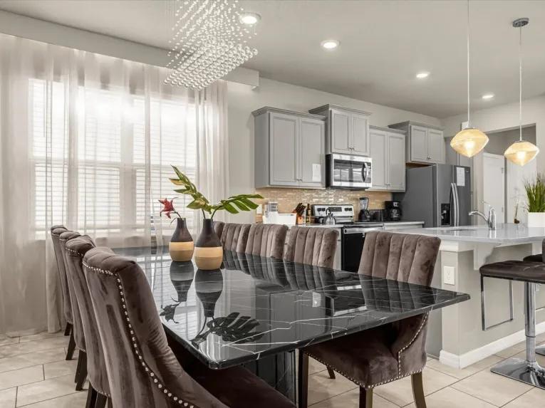 Windsor Island (24905) 5-bedroom Villa in Davenport