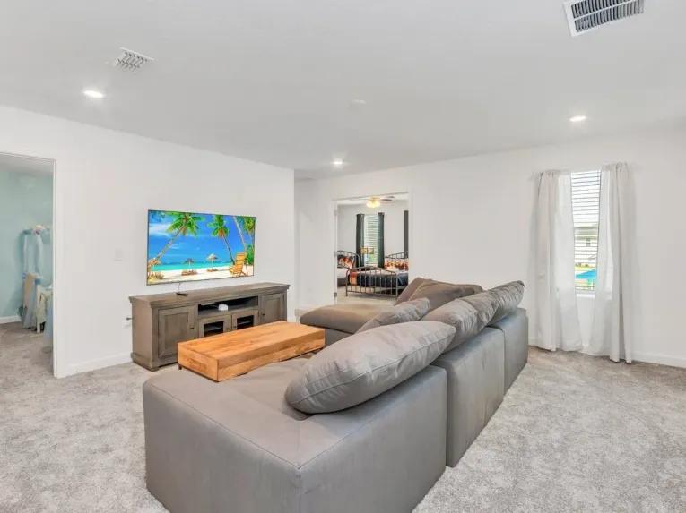 Storey Lake (24888) 9-bedroom Villa in Kissimmee