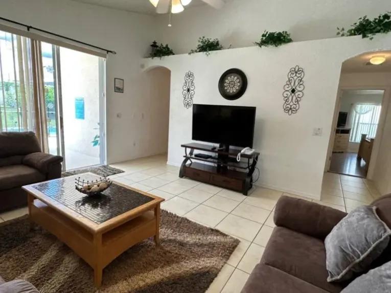 Highlands Reserve (1707) 4-bedroom Villa in Davenport