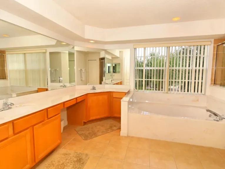 Highlands Reserve (382) 6-bedroom Villa in Davenport